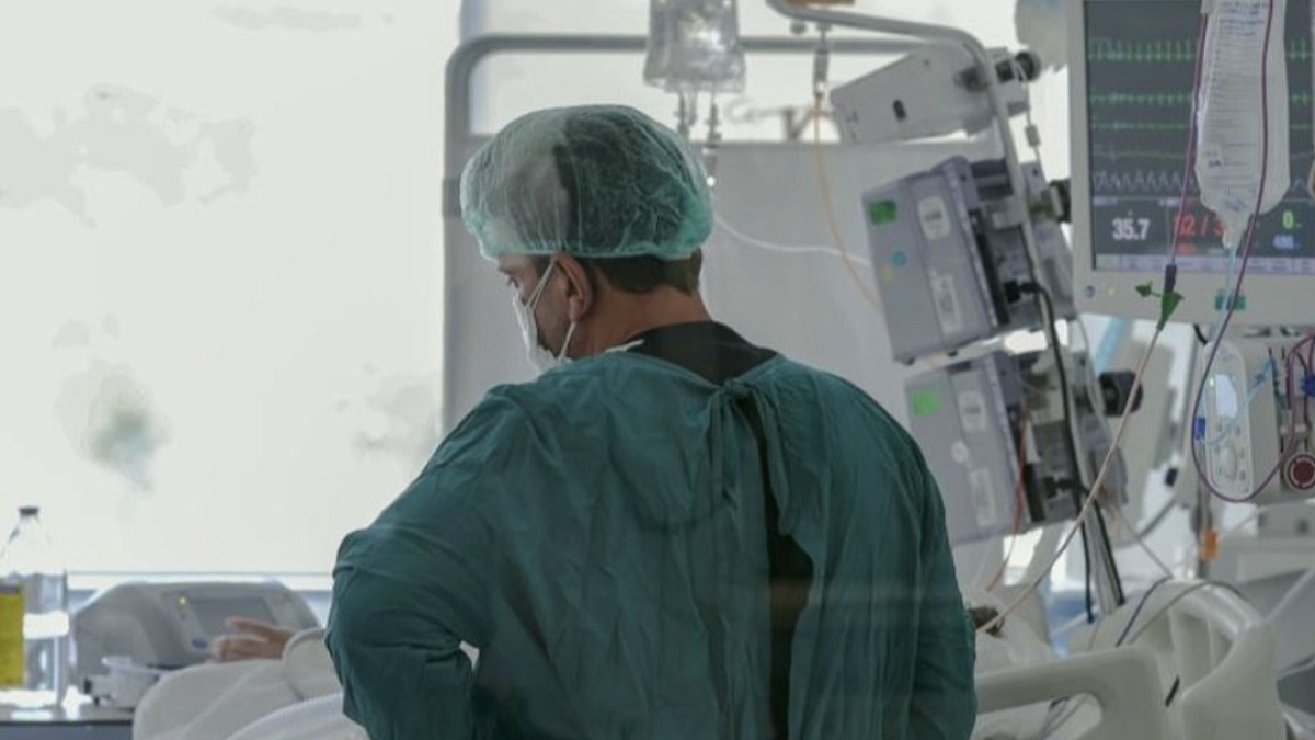 Diyarbakır'da Kuduz Teşhisi Konulan 3 Yaşındaki Çocuk Hayatını Kaybetti