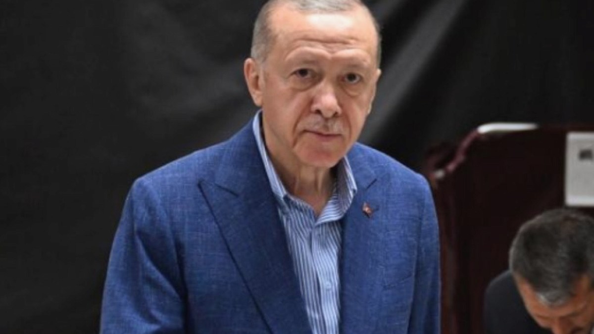 Erdoğan'ın Seçim Stratejisi Anket Sonuçlarına Göre Yeniden Şekilleniyor