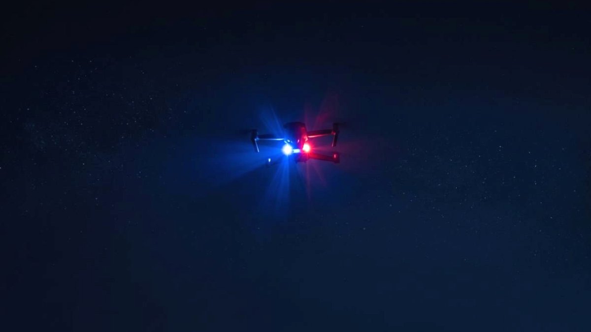 İstanbul'da Gece Yarısı Drone'lu Anons: Kamusal Alanlarda Alkol Uyarısı