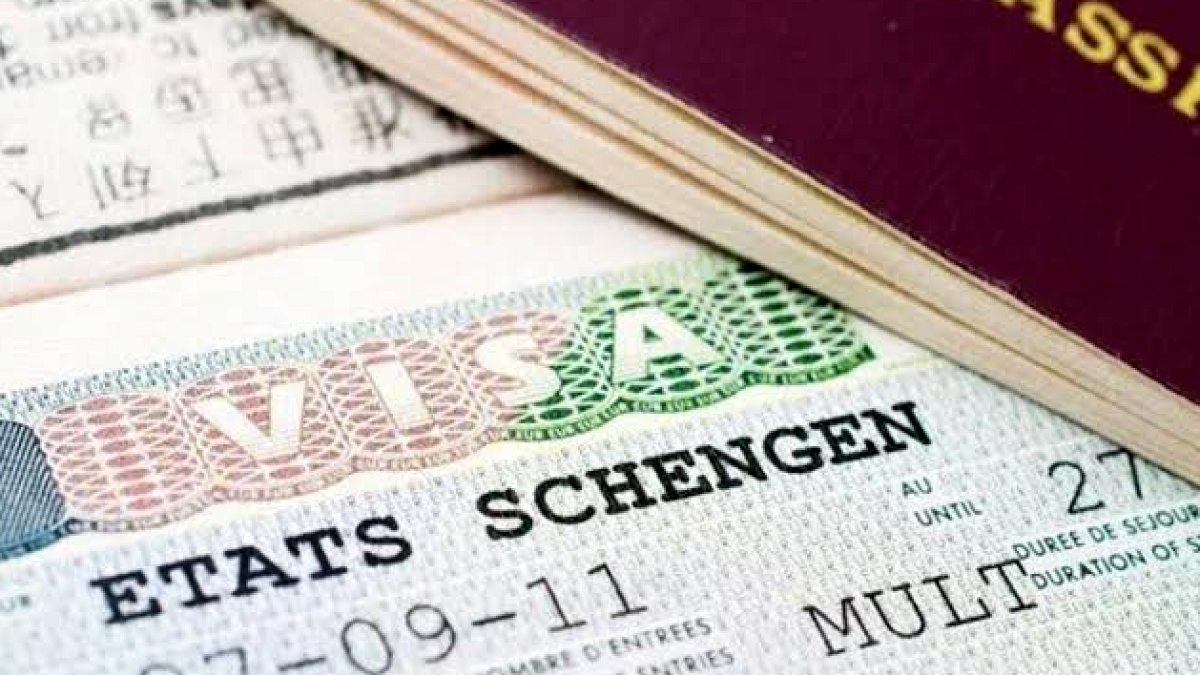 Schengen Bölgesi'nde Göçmen Krizi: İtalya, İspanya Sınır Kontrollerini Uzattı