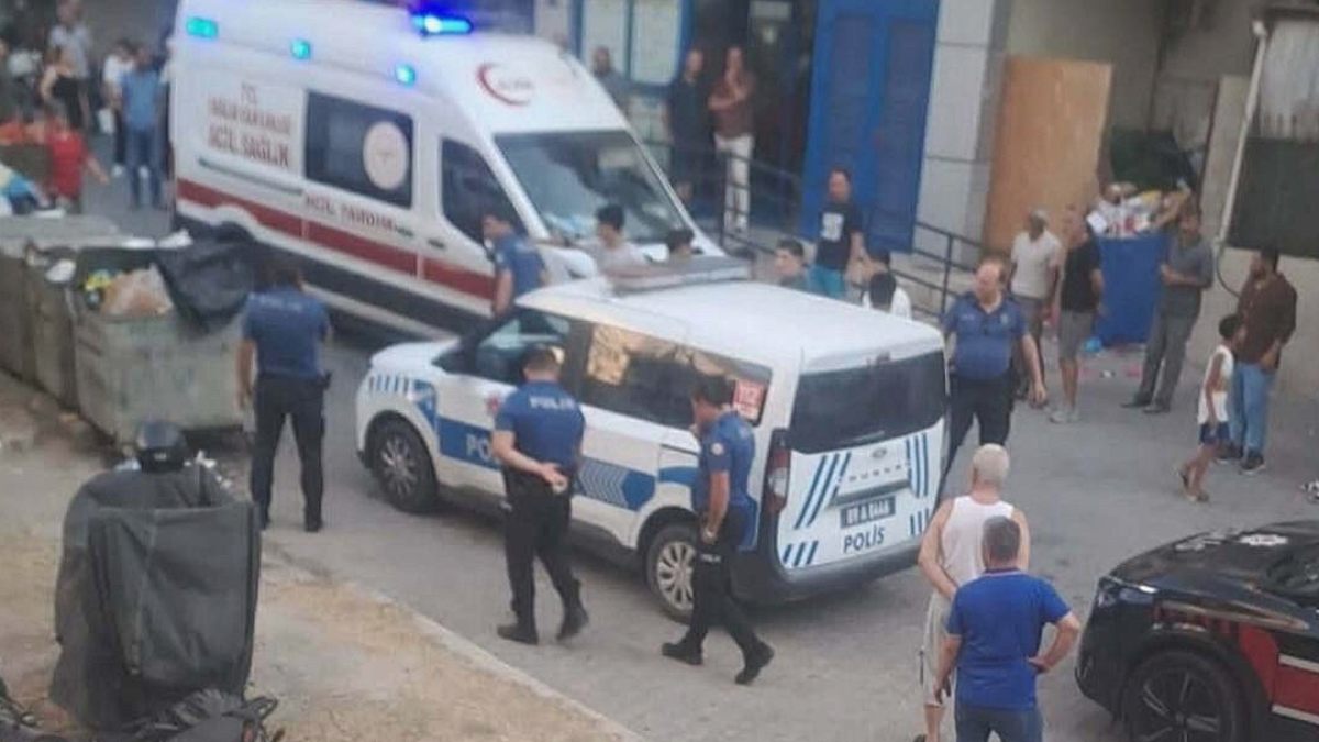 Telefonda Tartışan Kişiye Tüfekle Saldırı: 2 Yaralı