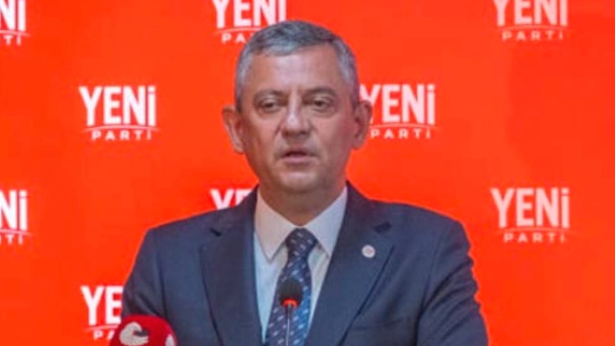 Özgür Özel'den CHP'ye Dönüş Sorusu: 'Yeni Parti Yolumuza Devam Edeceğiz'