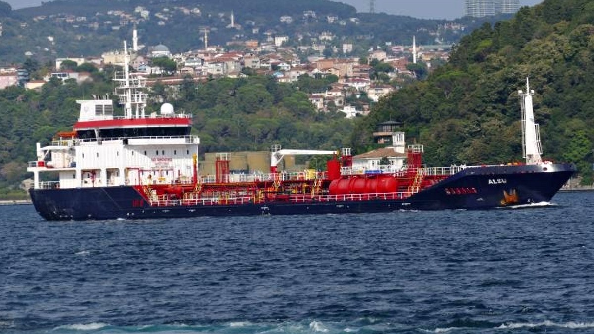 İstanbul Silivri Açıklarında İki Gemi Çarpıştı: 10 Denizci Kayıp