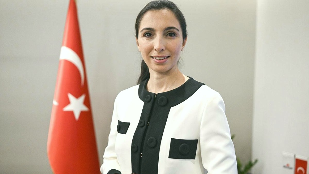 Gaye Erkan'dan Komşularına Olay Sözler: 'Babam Uyuyorsa Hepinizi Vururdu'