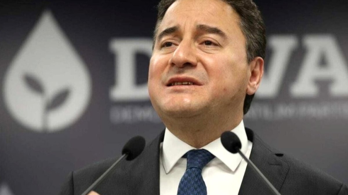 Babacan'dan Davutoğlu Soruşturmasına Sert Tepki: İfade Özgürlüğüne Müdahale