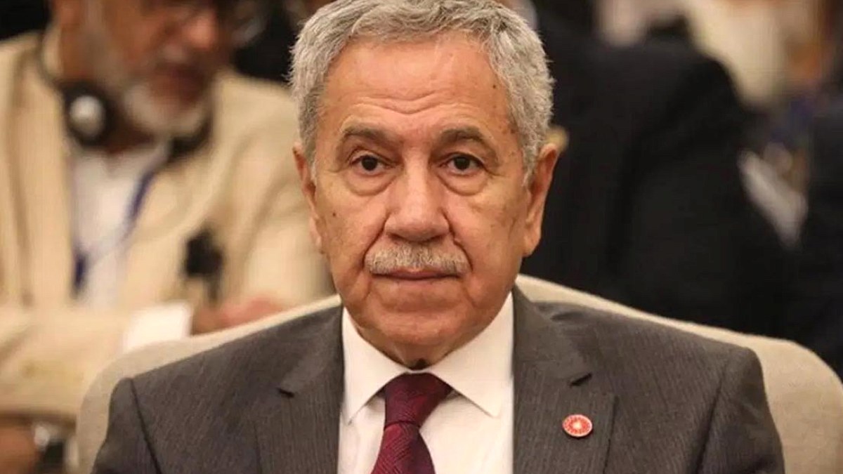 Eski Bakan Arınç'tan Gökçek Soruşturmasına İlişkin Açıklama