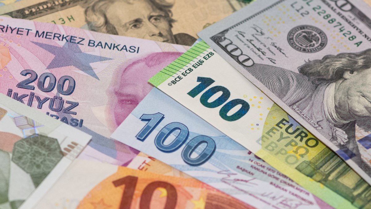 Dolar Yeni Zirvelere Ulaştı: Türk Lirası Değer Kaybını Sürdürüyor
