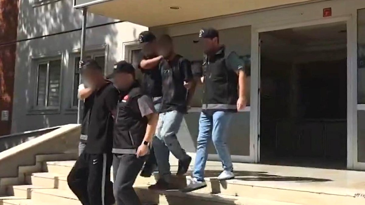 Diyarbakır'da Yutarak Ülkeye Sokulan Uyuşturucular Ele Geçirildi