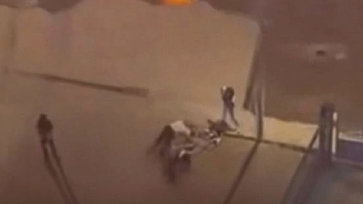 Esenyurt'ta Korsan Taksici Polise Kurşun Yağdırdı: Bir Polis Ağır Yaralı