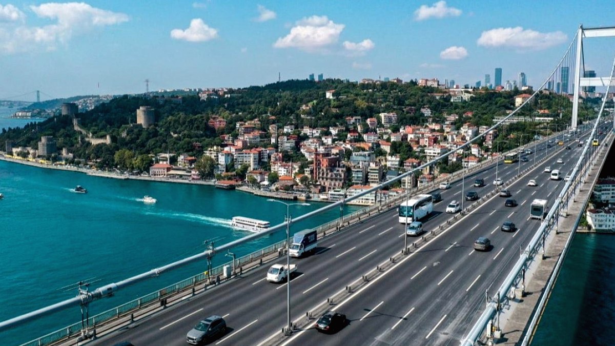 Halkın Köprü ve Otoyolları 30 Yıl Süreyle Özel Şirketlere Kiralanıyor