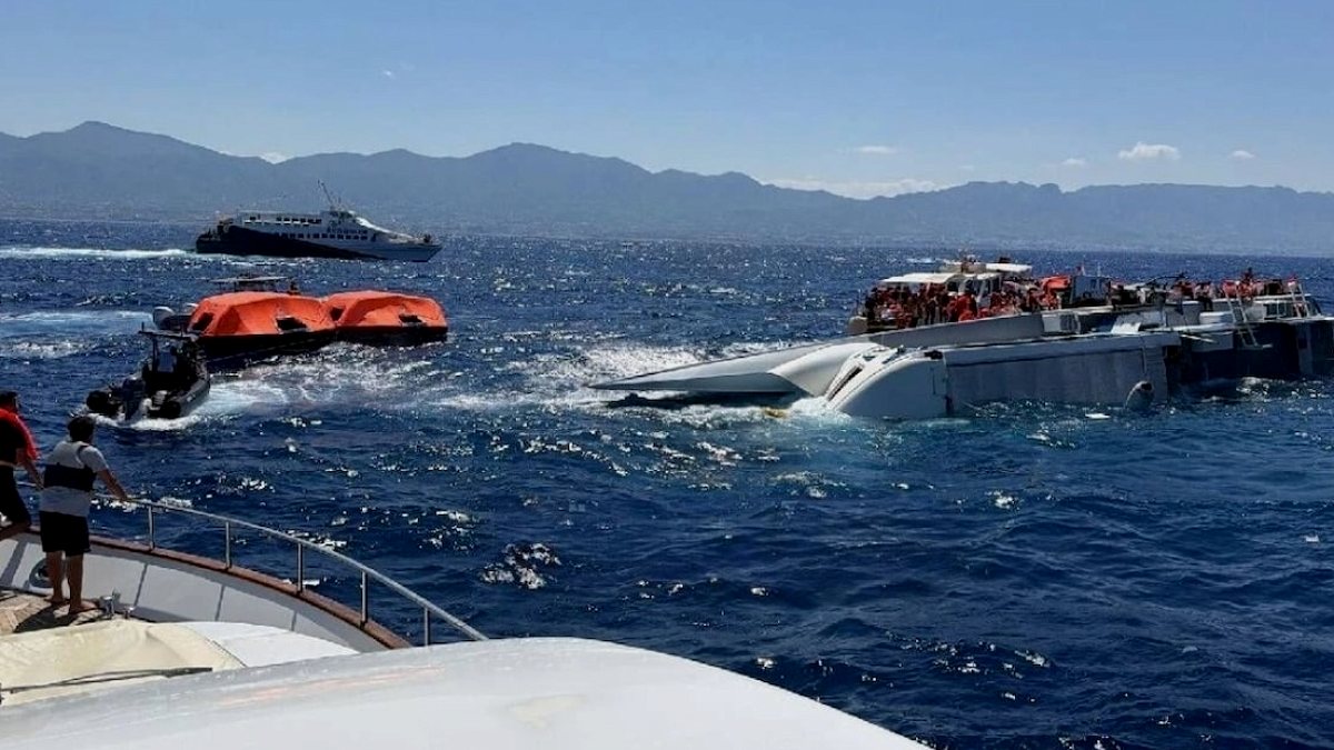 Girne Açıklarındaki Gemi Faciasında Son Durum: Kayıp Sayısı 14'e Yükseldi