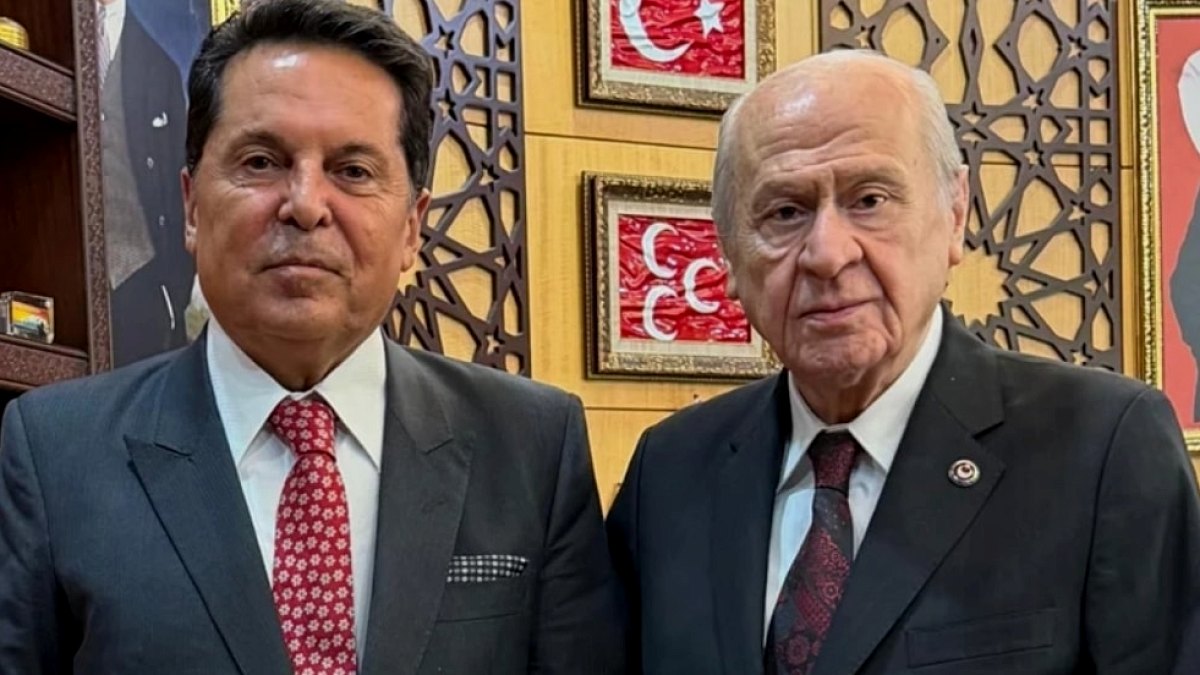 Ahmet Özer'den Devlet Bahçeli'ye Ziyaret: Barış Süreci Masada