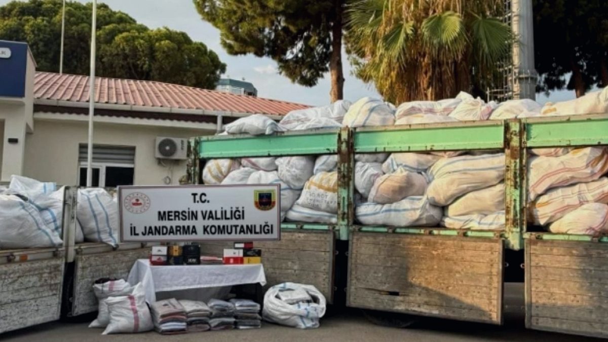 Mersin'de Nefes Kesen Operasyon: 50 Milyon Liralık Gümrük Kaçağı Tekstil Ürünü Ele Geçirildi