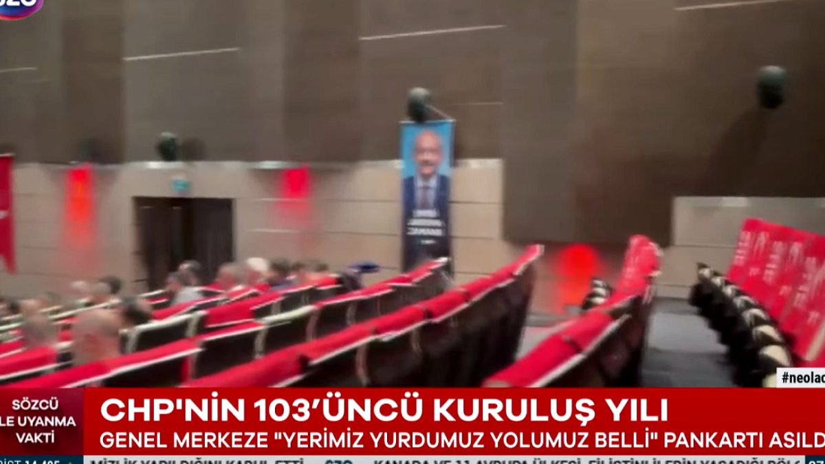 Kılıçdaroğlu'ndan Cumhuriyet Yıl Dönümü Mesajı: Boş Salonda Kadın Gücü Vurgusu