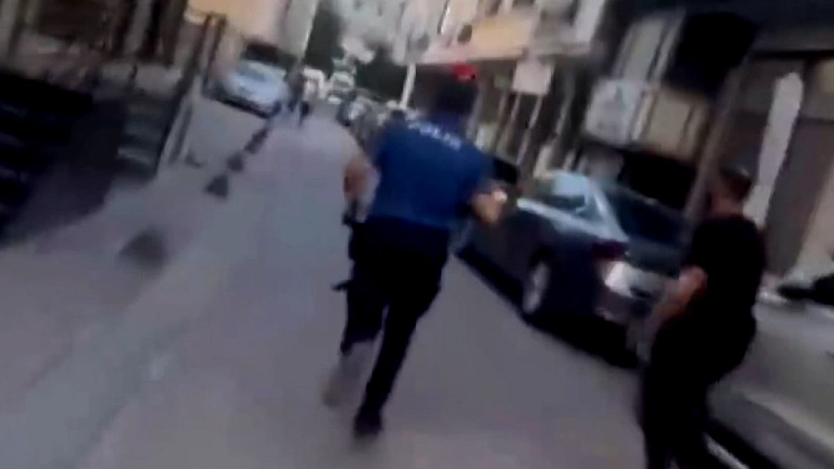 İş Yerine Silahlı Saldırı Sonrası Kaçan Şüpheli, Yaka Kamerasıyla Yakalandı