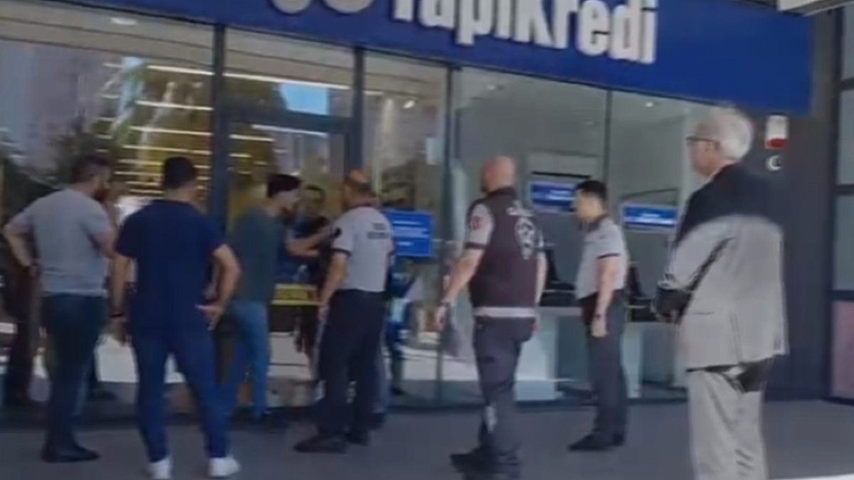 Esenyurt'ta Kanlı Randevu: Husumet Sokakta Bıçaklı Kavgaya Dönüştü