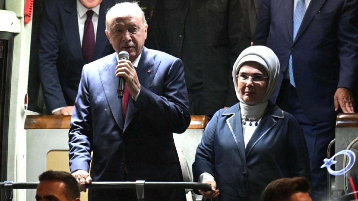 Erdoğan Rize'de Seçim Vurgusu: Birlik ve Beraberlikle Başarılı Olacağız