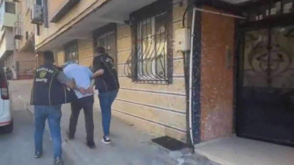 Bağcılar'da Uyuşturucu Operasyonu: Hammadde ve Altın Ele Geçirildi