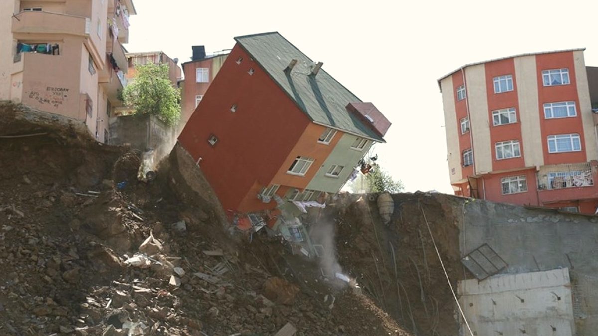 İstanbul'da Deprem Gerçeği: 40 Bin Konutun Yarısı Yüksek Riskli Çıktı