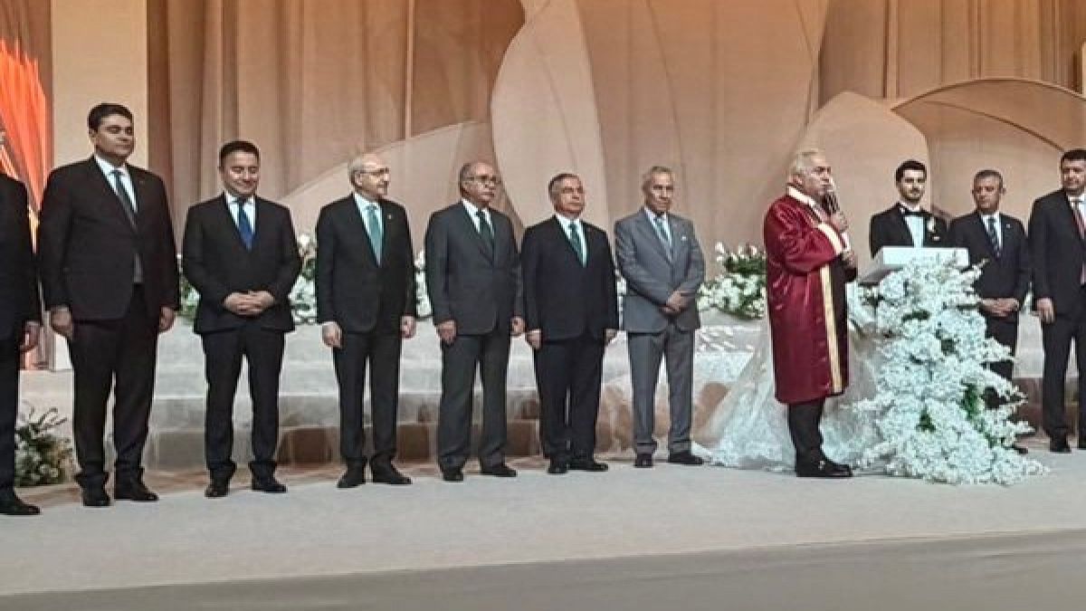 Davutoğlu'nun Oğlunun Nikahında Erdoğan Yoktu, Siyasi Liderler Şahit Oldu