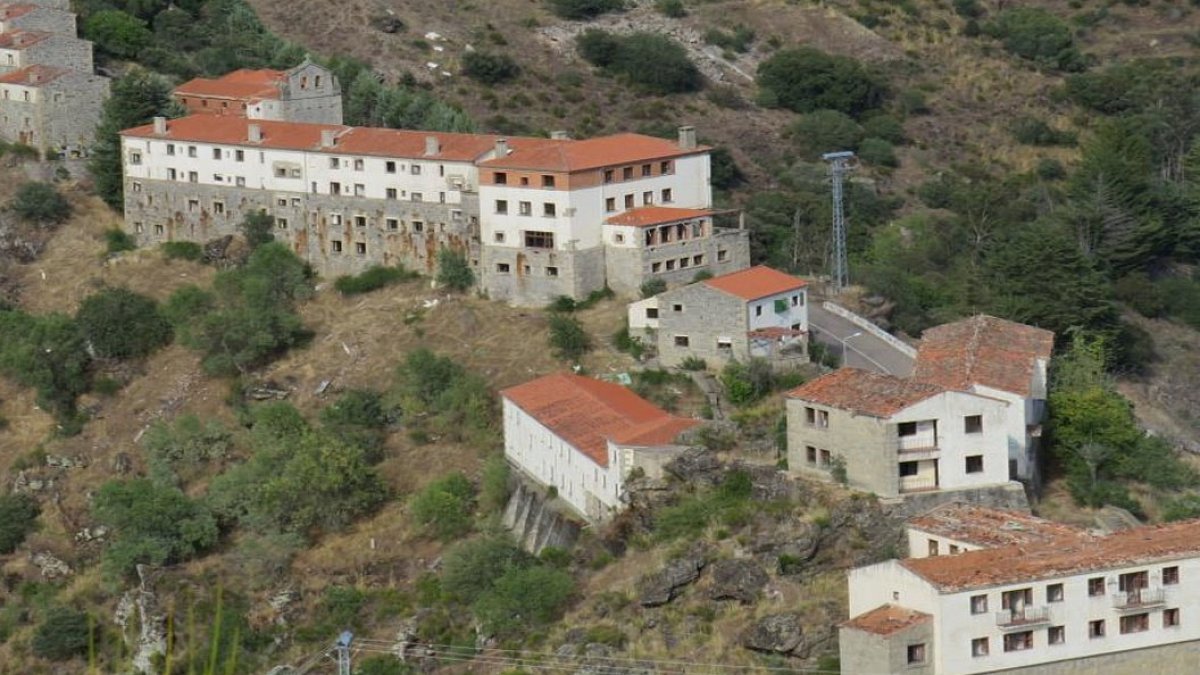 ABD'li Girişimci İspanya'da Terk Edilmiş Bir Köyü Satın Aldı: Turizm Merkezi Olacak
