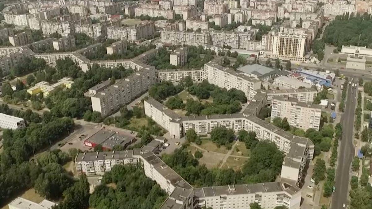 Ukrayna'da 3 Kilometre Uzanan Dev Konut Yapısı: Dünyanın En Uzun Evlerinden Biri