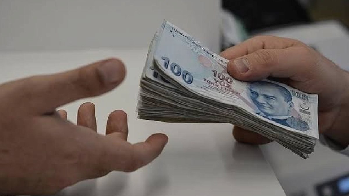 Tamamlayıcı Emeklilik Sistemi Ertelendi: Çalışanların Maaş Kesintisi Şimdilik Durdu