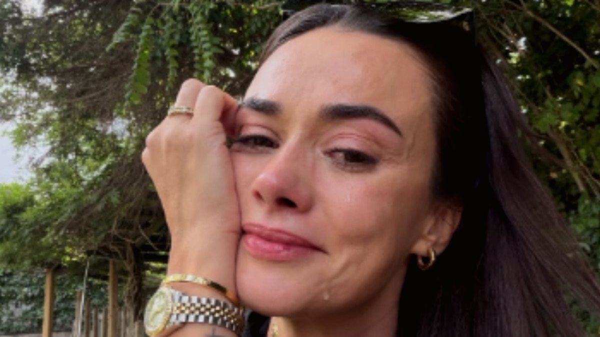 Hande Soral Oğlu Ali'nin İlk Okul Gününde Duygulandı