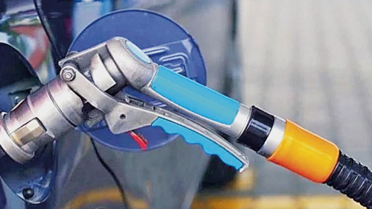 Akaryakıt Piyasasında Kritik Günler: Motorine Dev Zam Kapıda