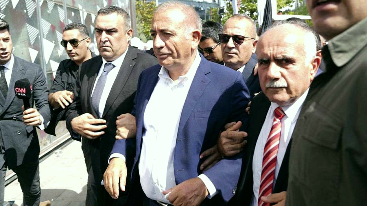 CHP İstanbul İl Başkanlığı'nda Kayyum Dönemi Sona Erdi