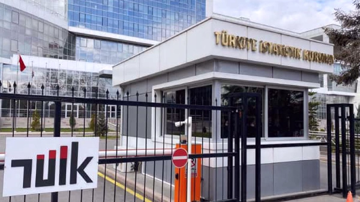 TÜİK'te Üst Düzey Görev Değişikliği: Başkan Yardımcısı Furkan Metin Gitti, Yerine Cihat Erce İşbaşar Geldi