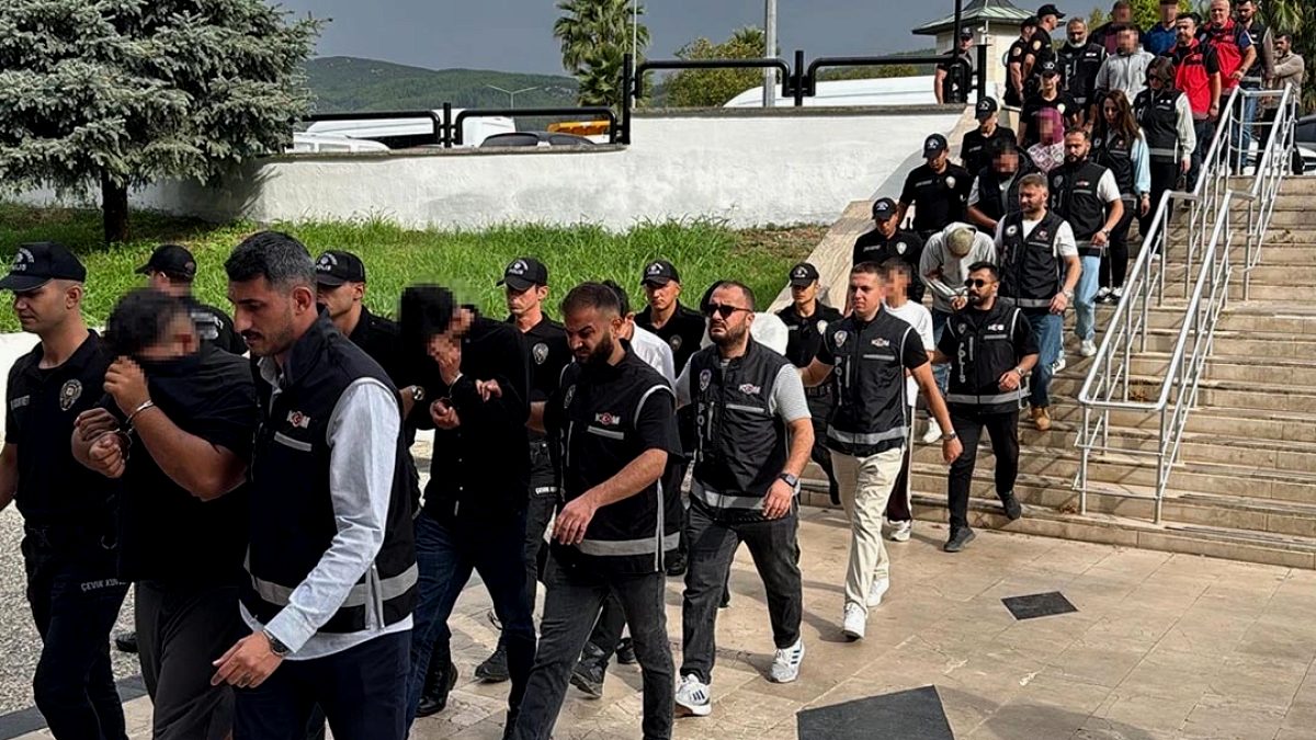 Muğla'da Organize Suçlara Büyük Darbe: 13 Kişi Tutuklandı