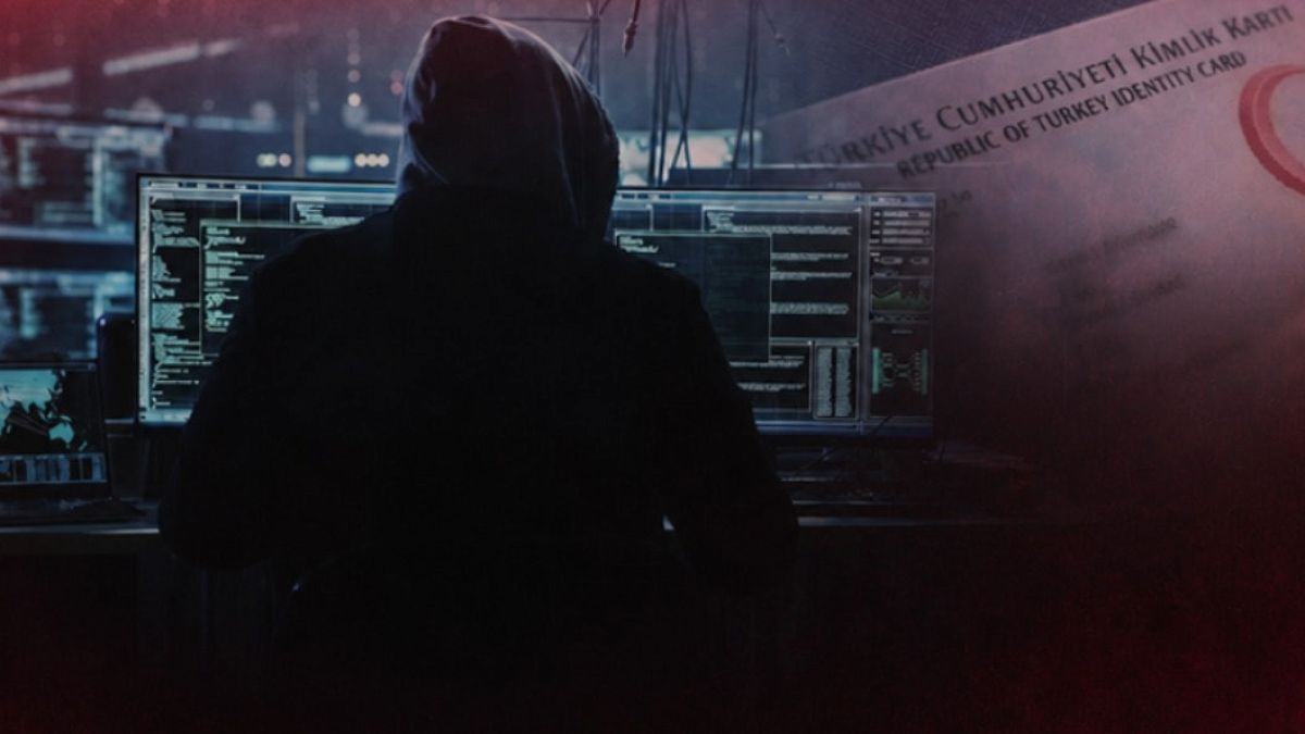 17 Yaşındaki Hacker, Milyonlarca Kişinin Özel Bilgilerini Çaldı: Yakalandı