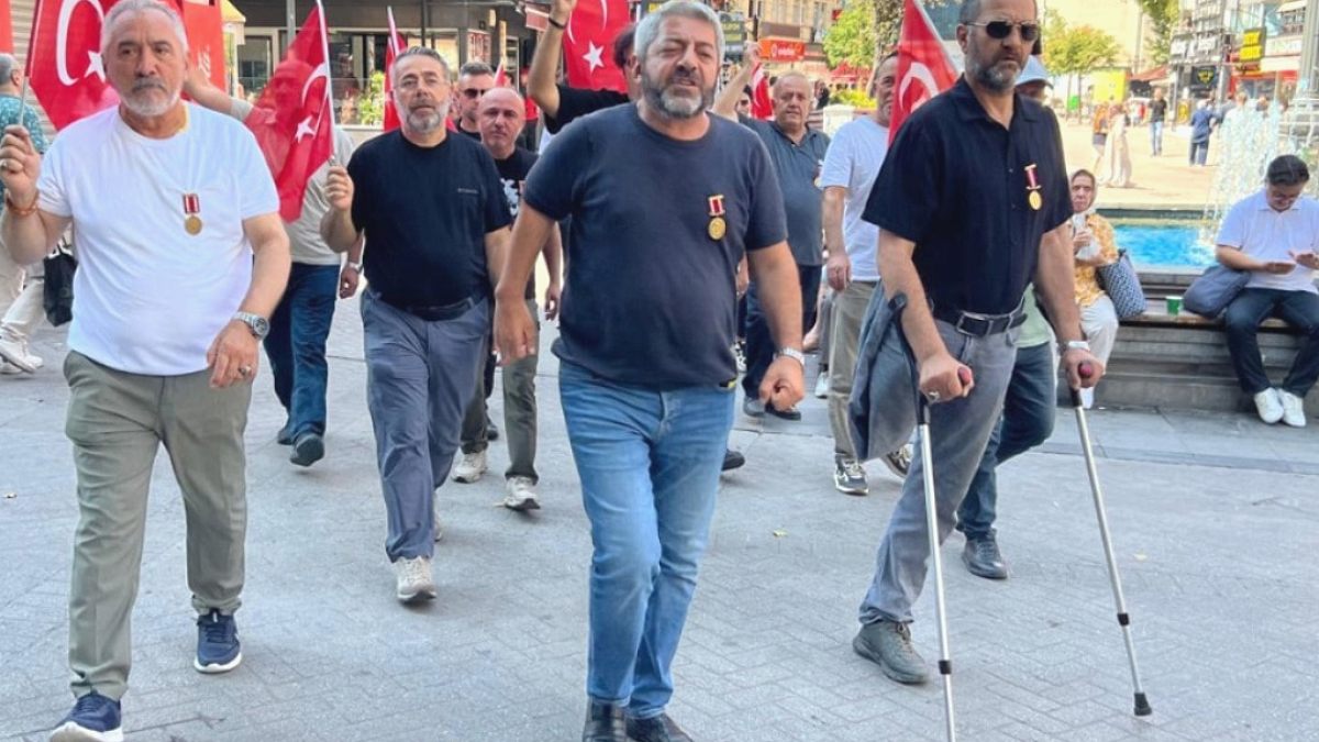 Gazilerden Eşit Hak Talebi: Atatürk'le Aynı Unvanı Taşımak Gururumuz