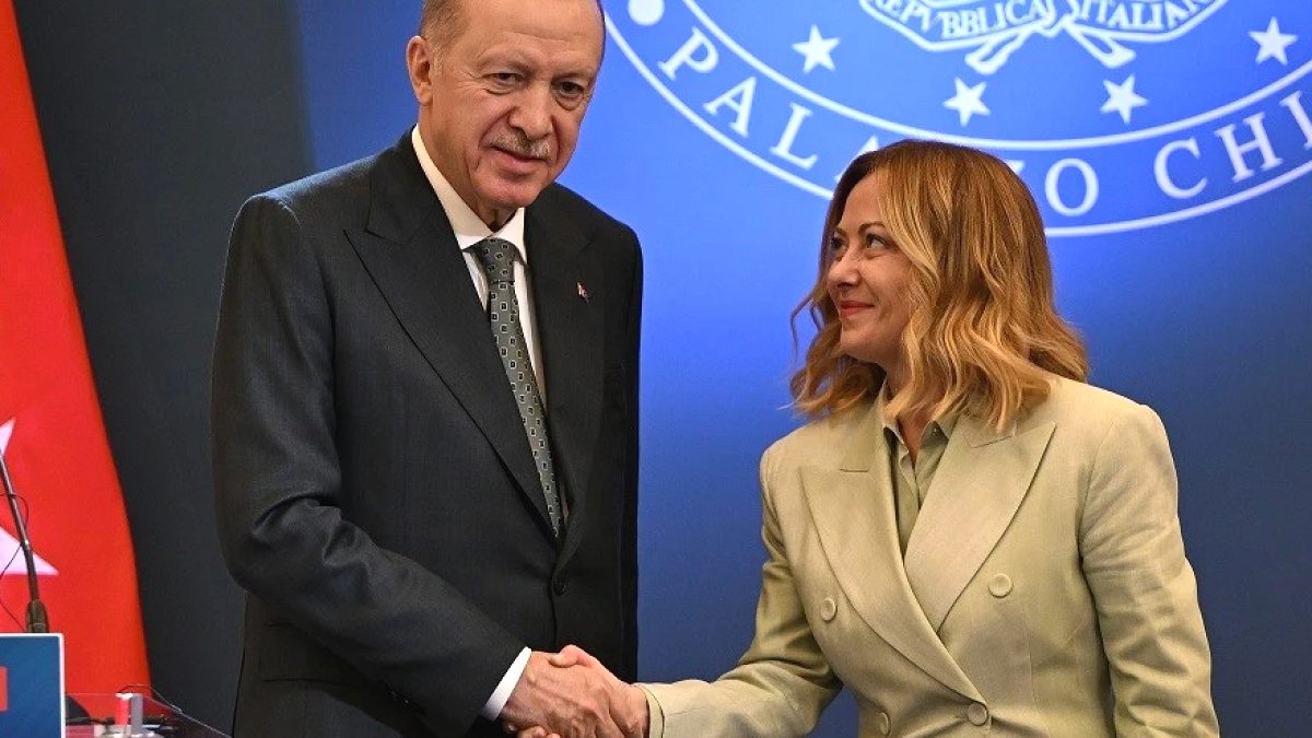 Avrupa'dan Türkiye'ye LGBT Operasyonları Tepkisi: İtalya Destek Vermedi