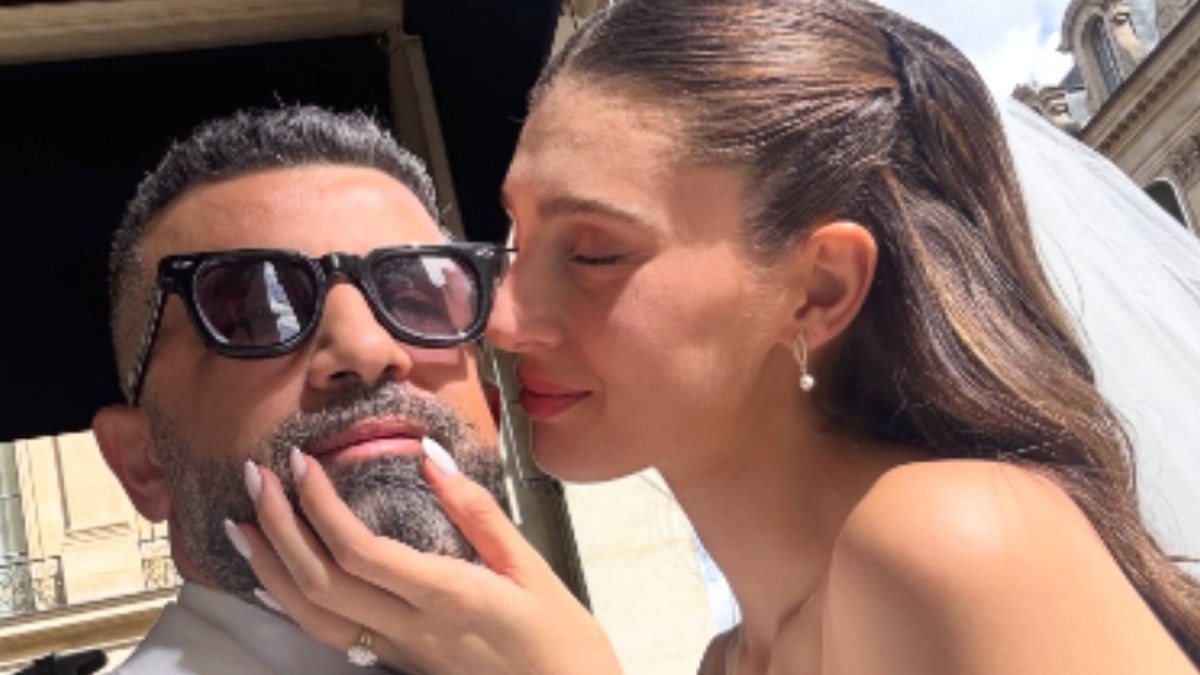 Itır Esen Paris'te Evlendi: Nişandan İki Hafta Sonra Sürpriz Nikah