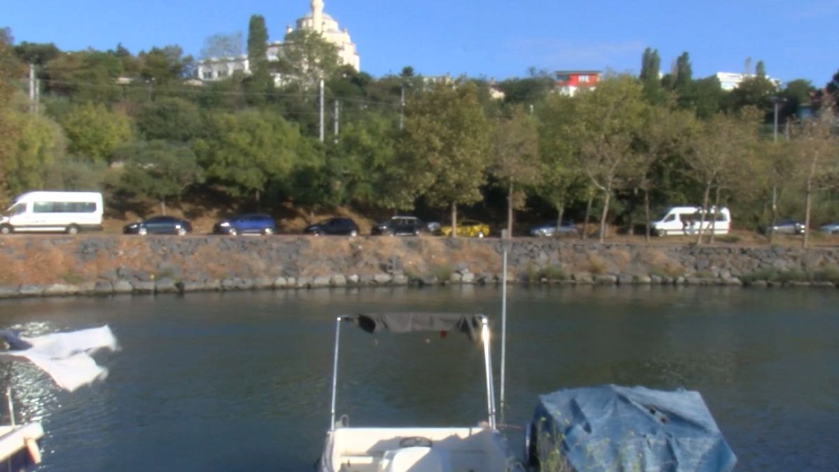 Küçükçekmece'de Dere Kenarında Bulunan Cesedin Kimliği ve Ölüm Nedeni Belli Oldu