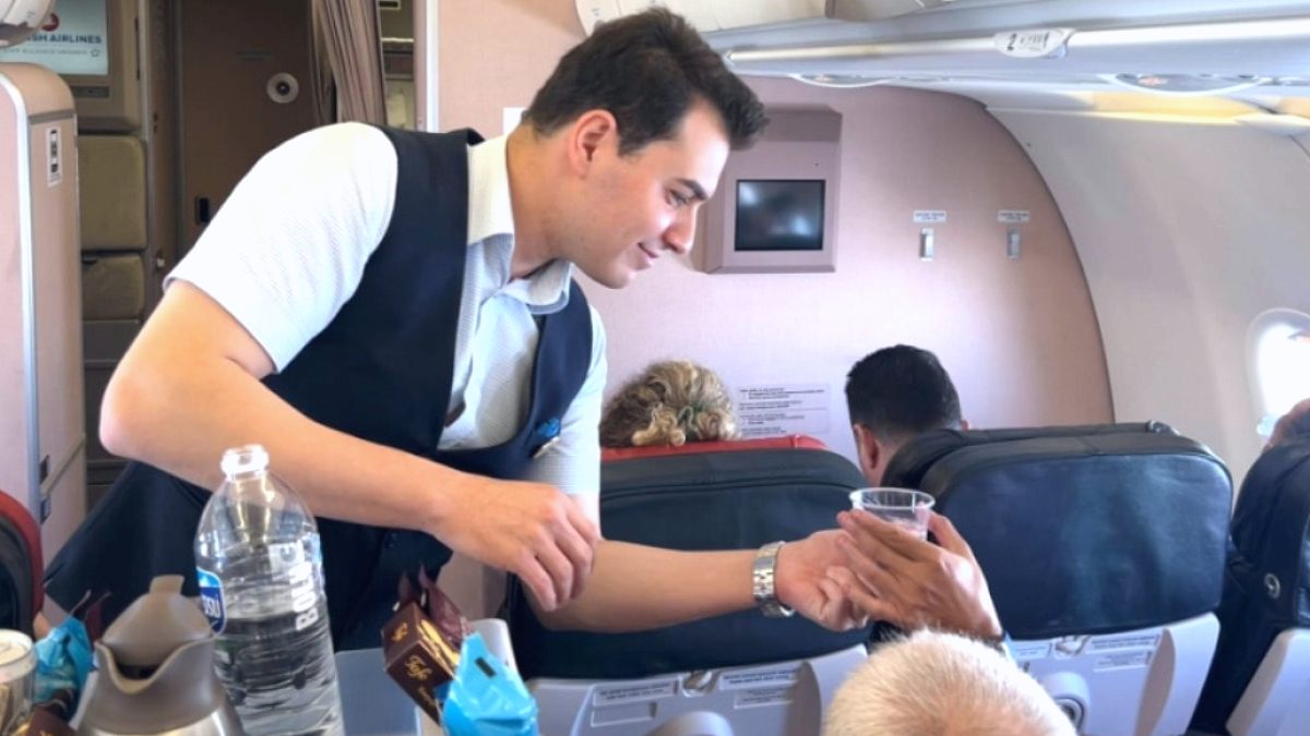 Türk Hava Yolları'nda On Yıllık Sakal Yasağı Kalktı: Yeni Yönetmelik Detayları Açıklandı