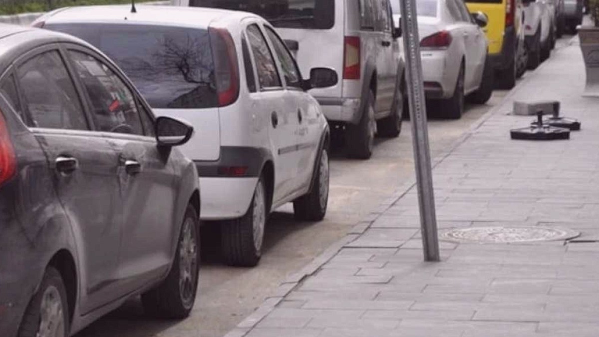 Yunanistan'da Park Yeri İşgali Son Buluyor: Ağır Cezalar Geliyor