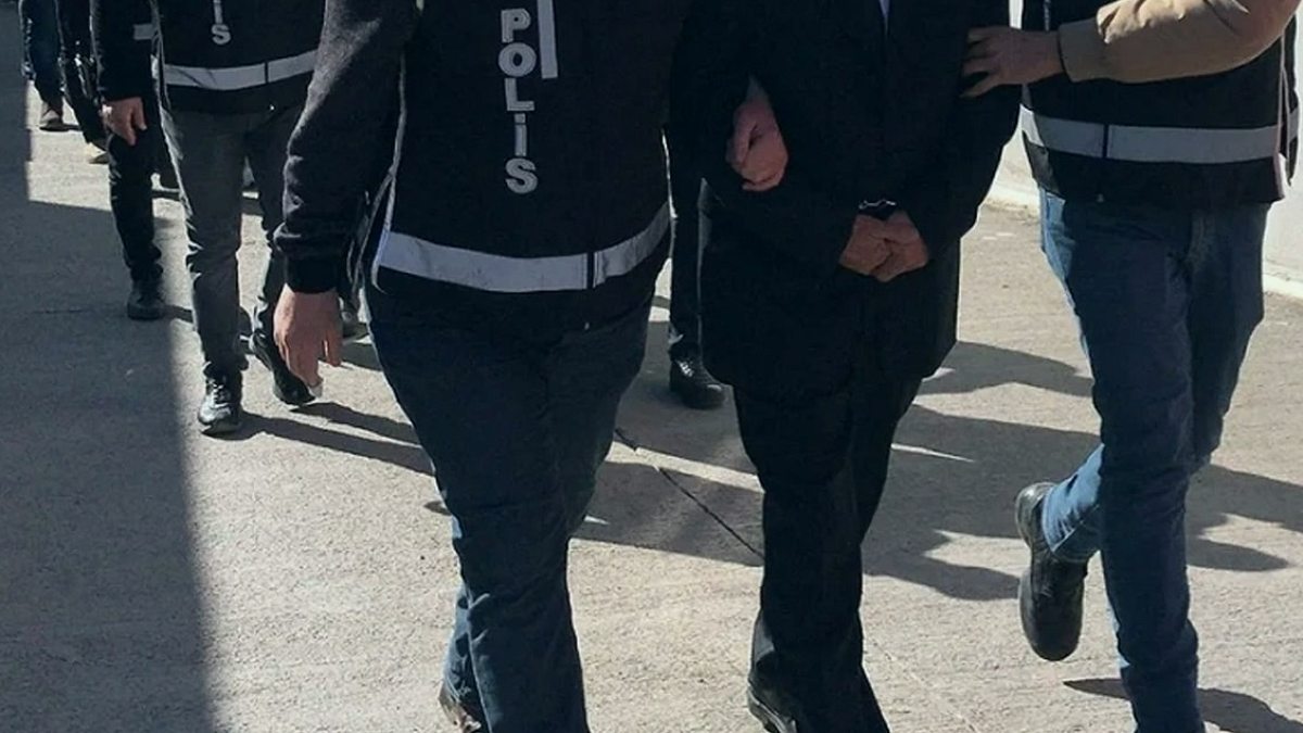 Ankara'da Uyuşturucu ve Fuhuş Operasyonu: 16 Gözaltı