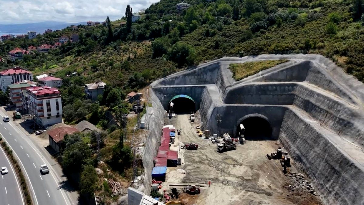 Trabzon'un Trafik Yükünü Hafifletecek Dev Proje: Dağlara Tüneller Açılıyor