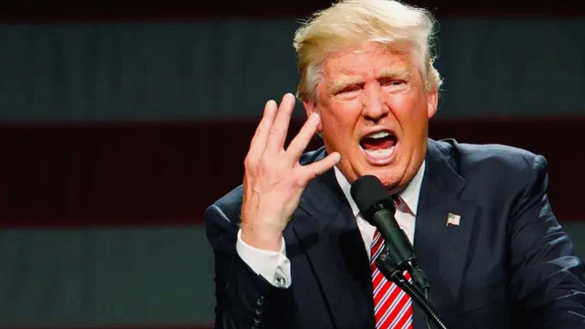Trump'ın Basın Yasağı Canlı Yayında Ters Tepti: 9 Dakika Sessiz Konuştu