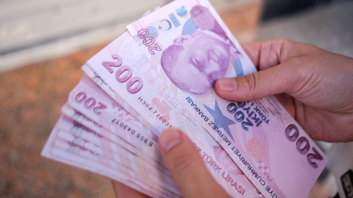 Gizemli Milyarder 45 Milyar TL'yi 1 Gecede Çekti: Fon Krizi Büyüyor