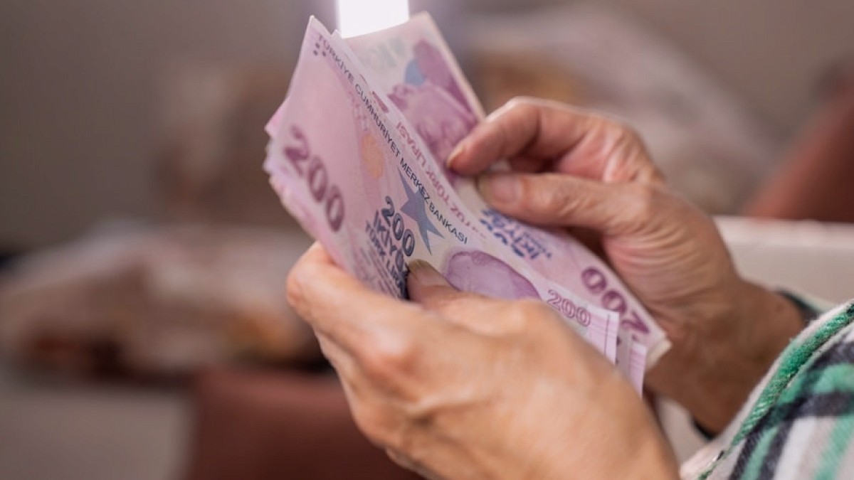Çalıştıkça Azalan Emekli Maaşı: Sistemdeki Çelişki Masaya Yatırıldı