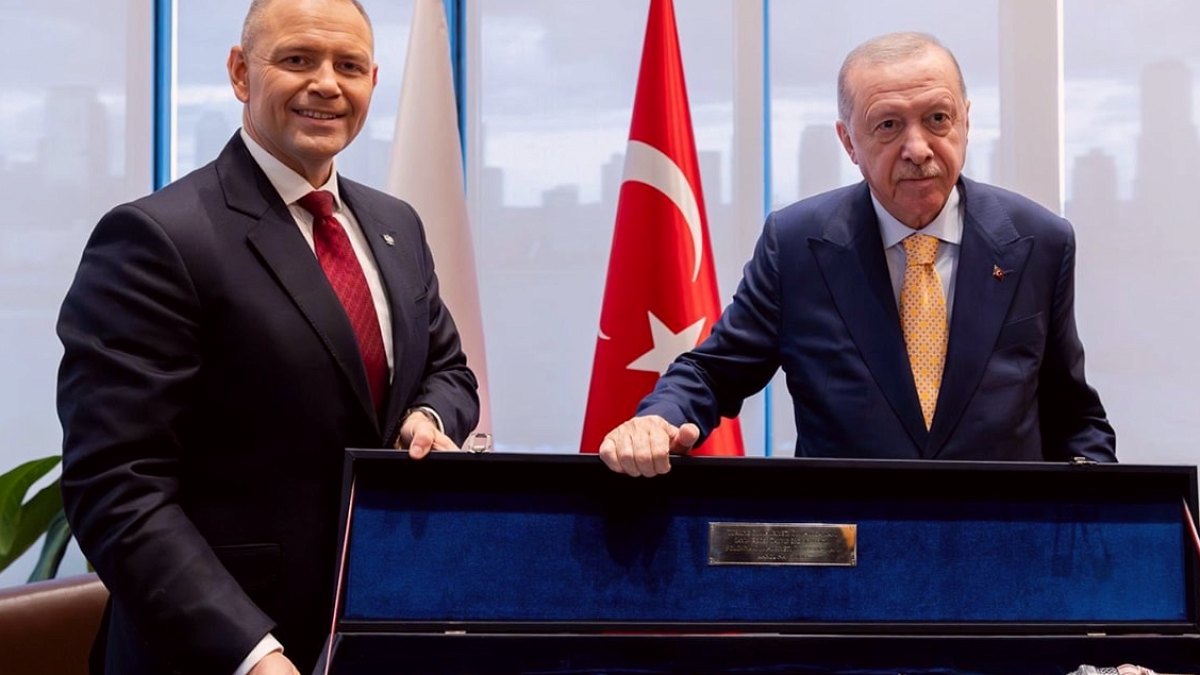 Erdoğan'a Üst Düzey Diplomaside Şaşırtan Hediyeler