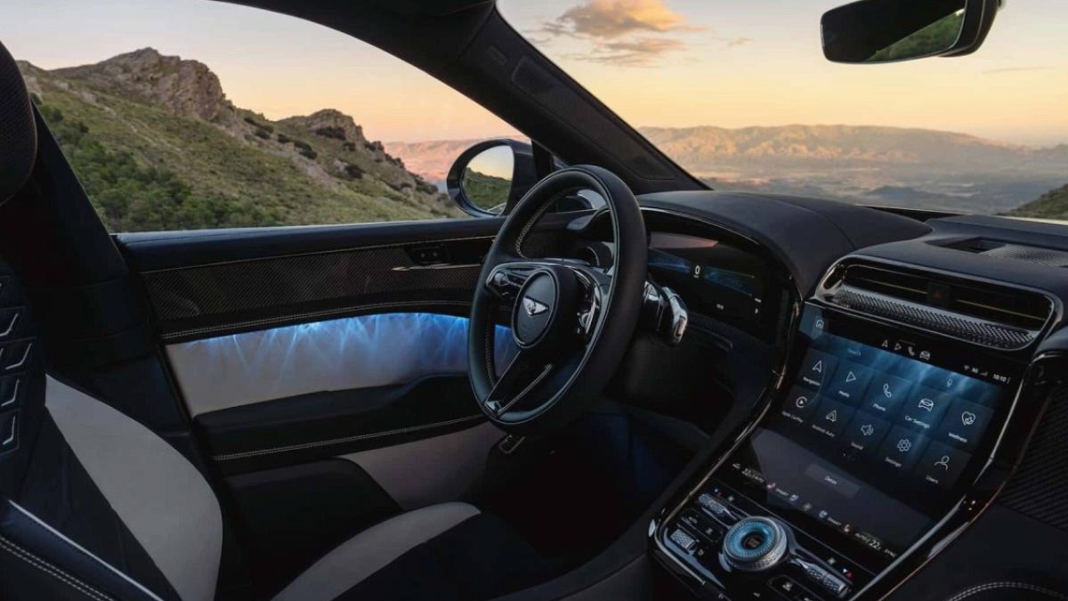 Bentley'den Elektrikli Devrim: Torcal Tanıtıldı, 600 Km Menzil ve Hızlı Şarj Özelliği