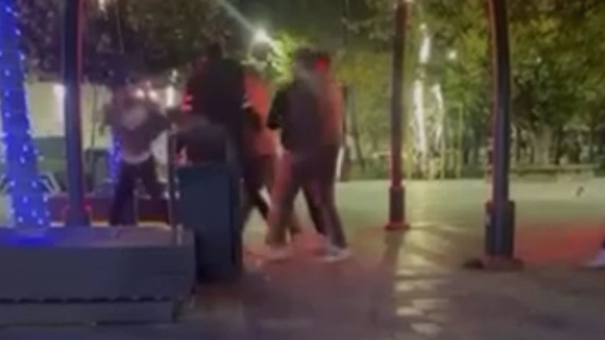 Bolu'da Meydanda Kavga: Tekme ve Yumruklar Havada Uçuştu