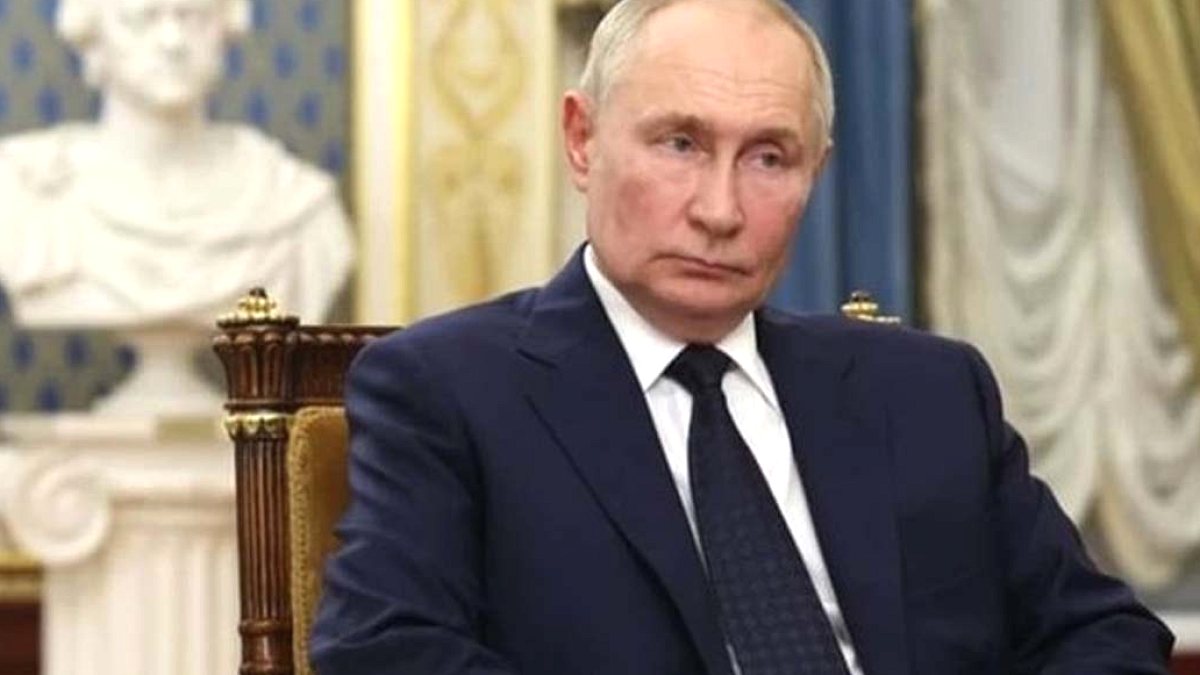 Putin'den Estonya'ya Sert Yanıt: 'Siyasi Soytarılık'