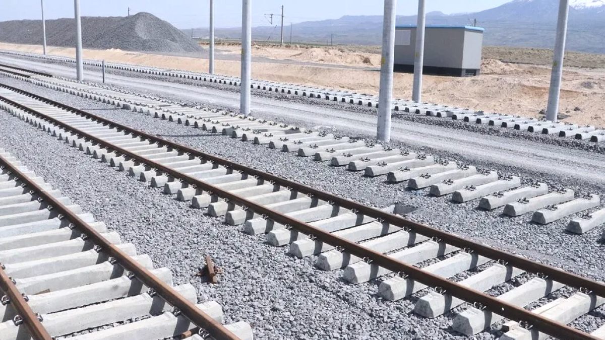 Endonezya'dan Dev Demiryolu Projesi: Çin Başrolde