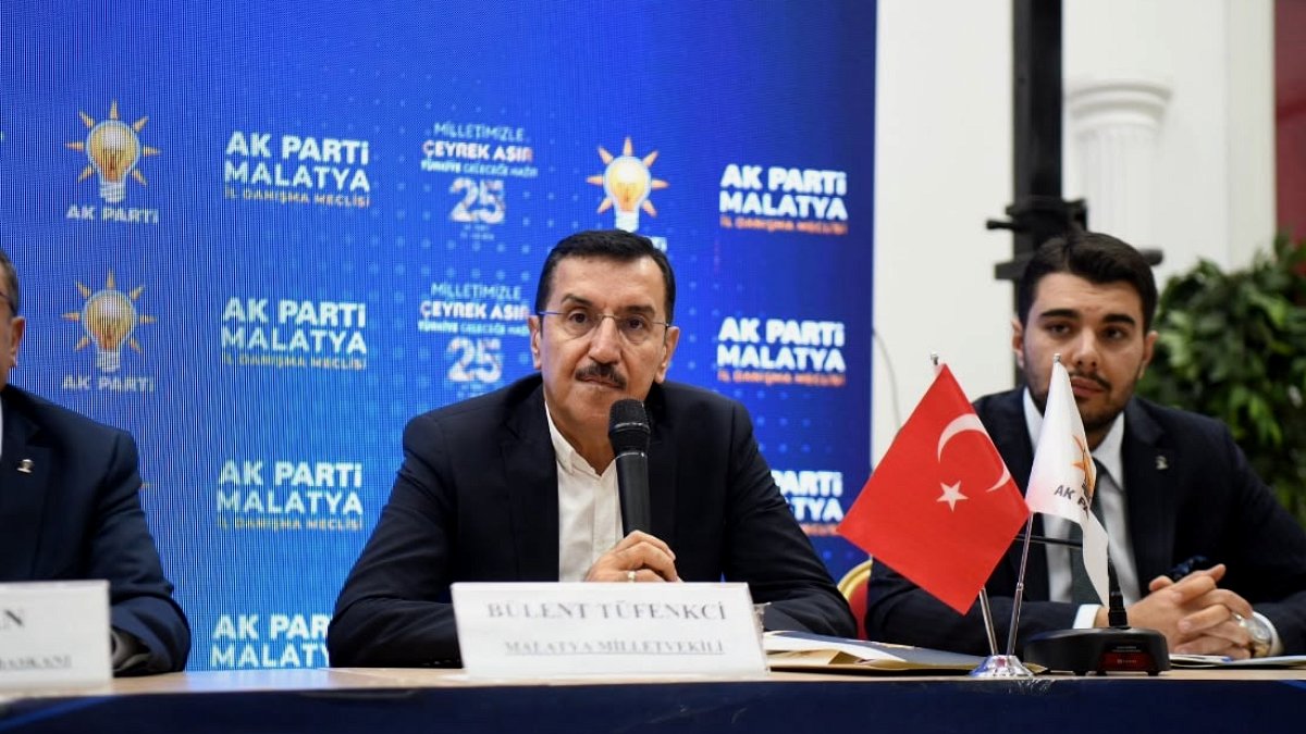 Deprem Konutları ve Esnaf Mağduriyeti: AKP'li Tüfenkci'den Parti İçi Eleştiri